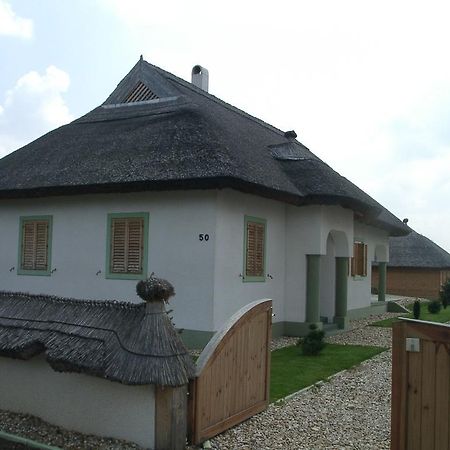 Hotel Csenye Vendeghaz Exterior foto